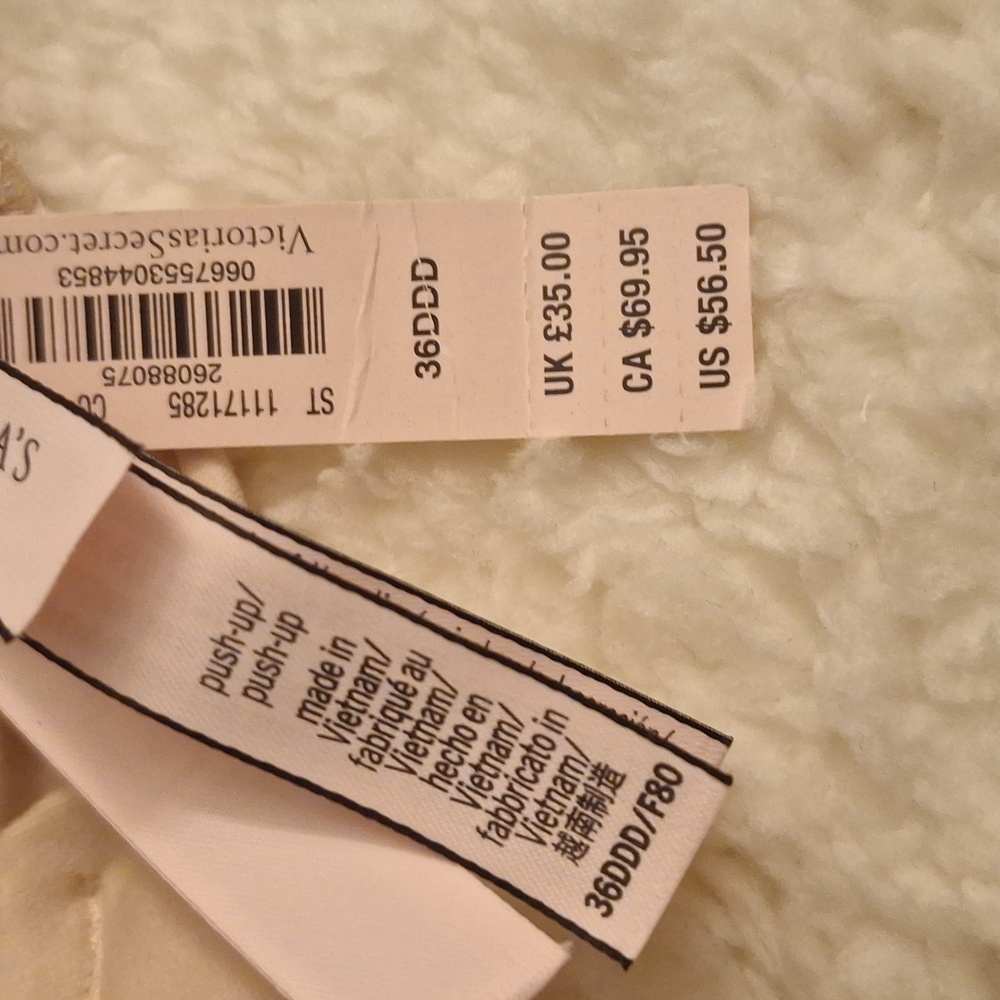 Victoria Secrets bra - Picture 4 of 4